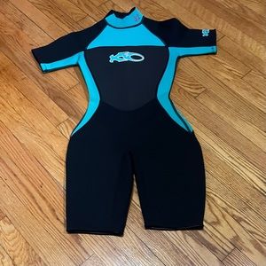 Exxel Women’s X20 Wet Suit Shorty Turquoise Size 4 NWT